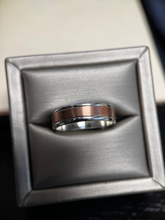 10k Two-Tone Wedding Ring Rose & white gold
