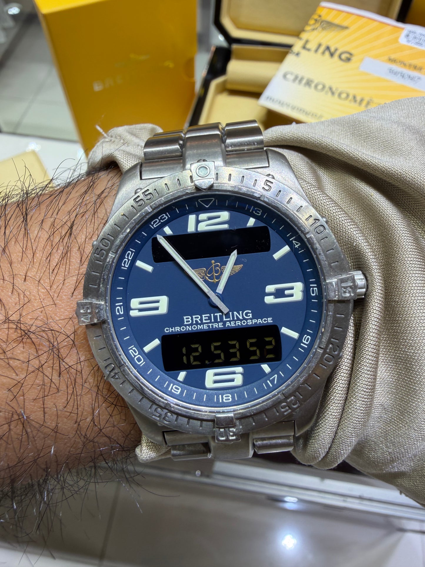 Breitling Aerospace Titanium E75362 – Pre-Owned