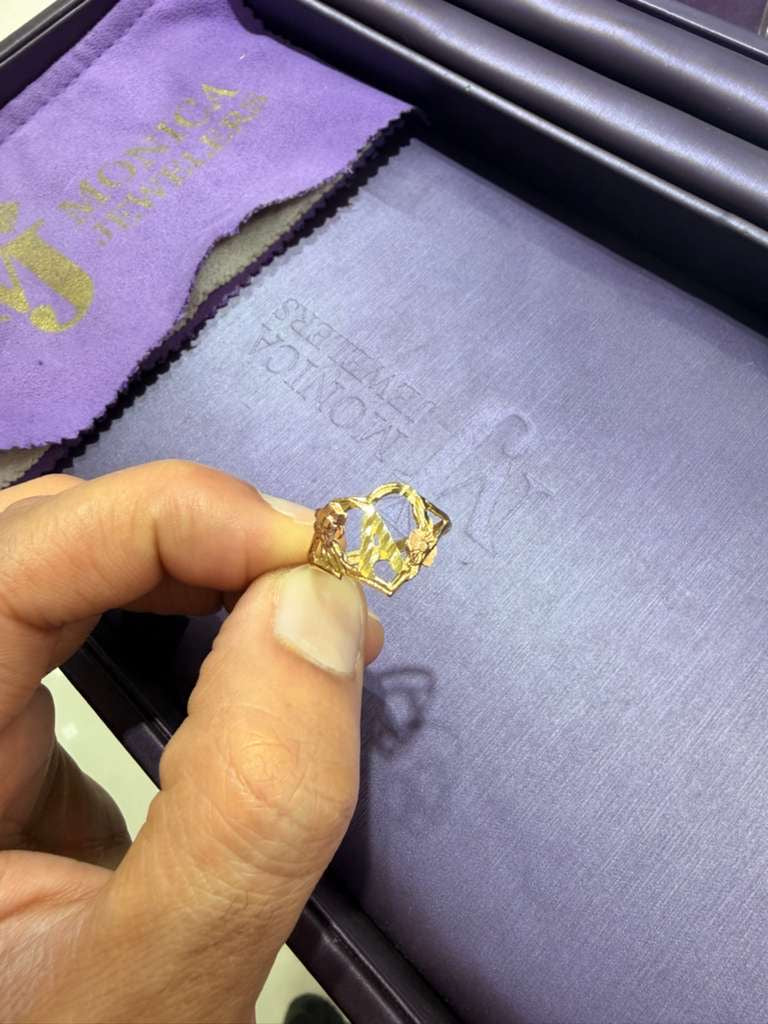 10K yellow gold , Rose gold , letter A initial ring Sz 9.75