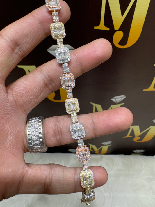 14k TRi-Tone gold 7ctw baguette/round Diamond Bracelet