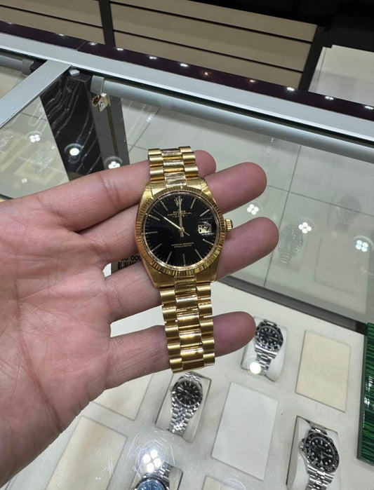 Rolex President Date 18k Yellow Gold Black dial