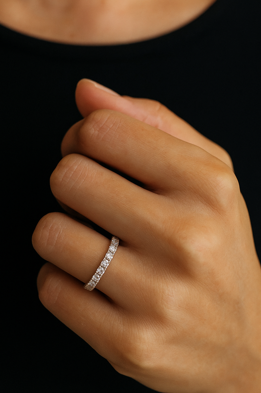 14k White gold 1/2ctw diamond Band 10-stone