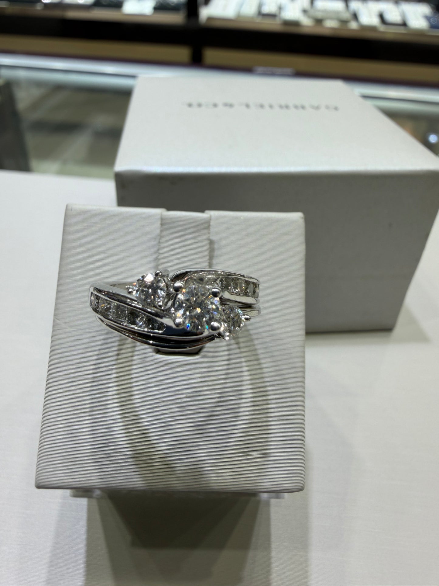1.00 CTW Diamond Bypass Bridal Set in 10K White Gold (1/3 CT Center) | Monica Jewelers