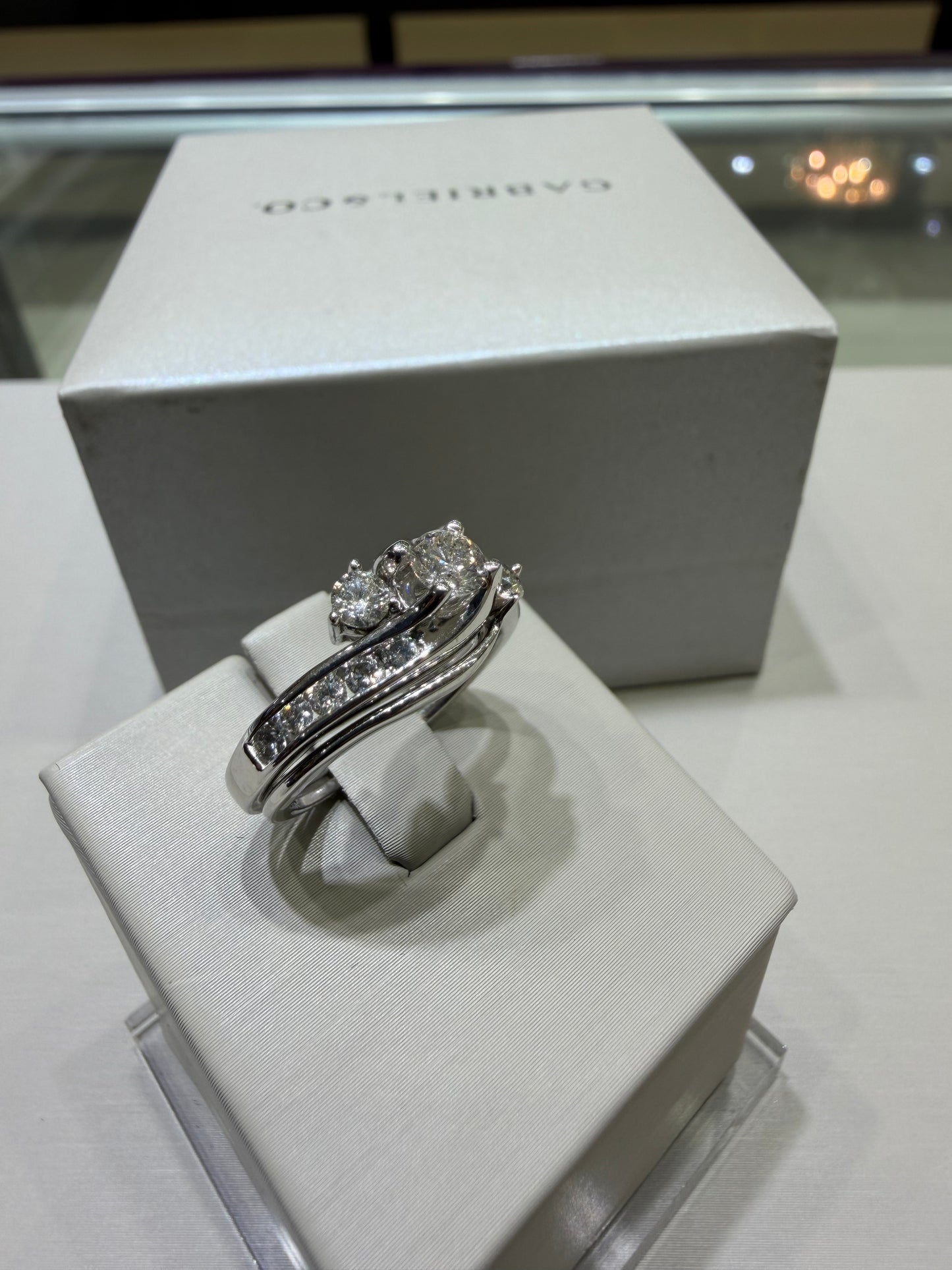 1.00 CTW Diamond Bypass Bridal Set in 10K White Gold (1/3 CT Center) | Monica Jewelers