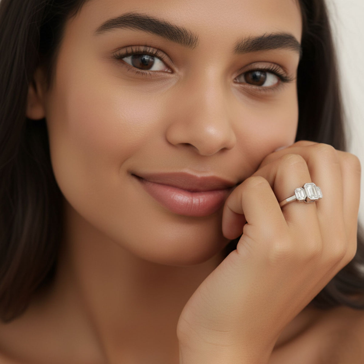 3 STONE EMERALD RING