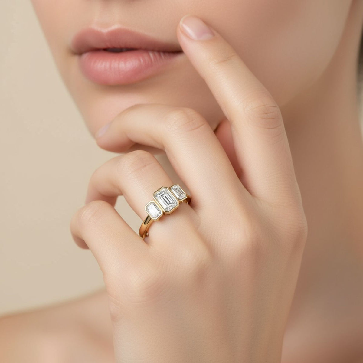 3 STONE EMERALD RING