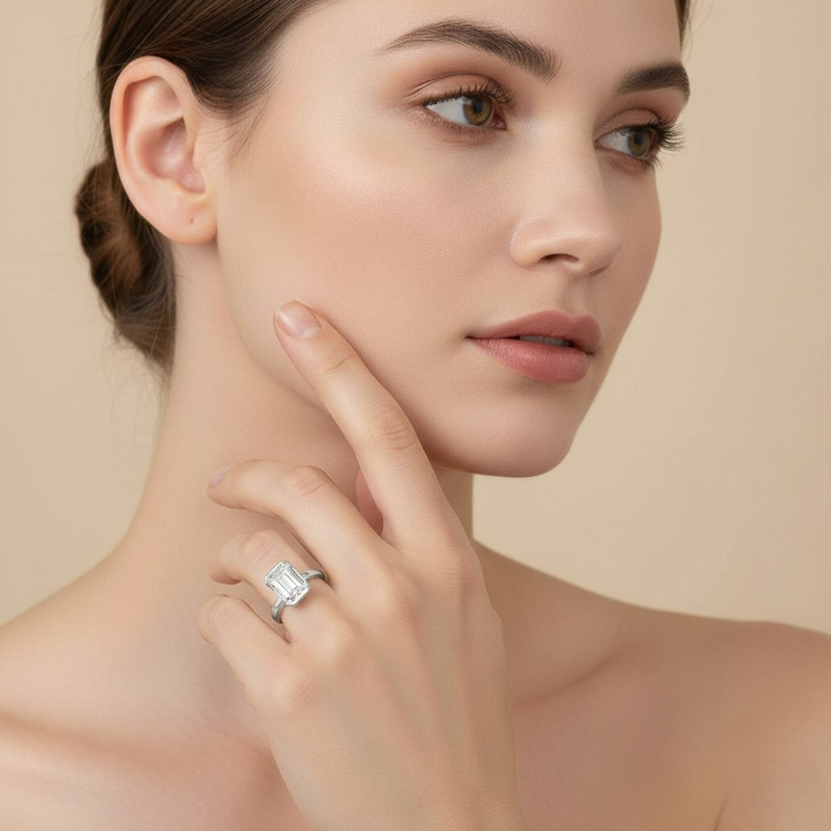 EMERALD 1CT PLUS RING
