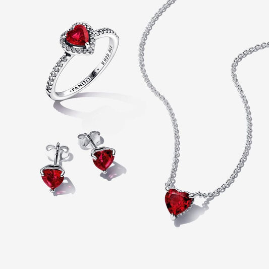 Sparkling Red Heart Ring Set