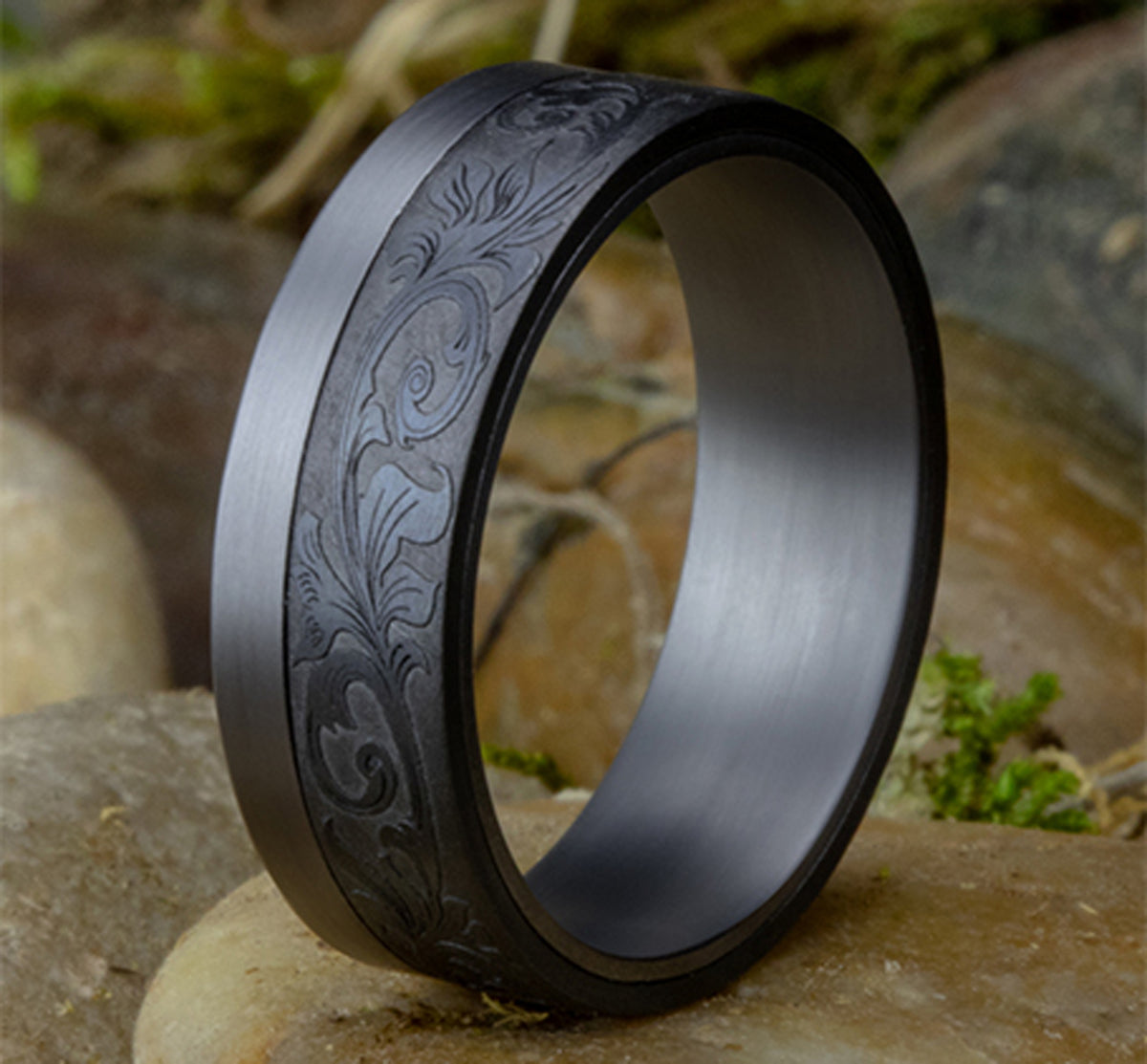 THE ESQUIRE 7mm Tantalum Grey/Dark Benchmark men's wedding band