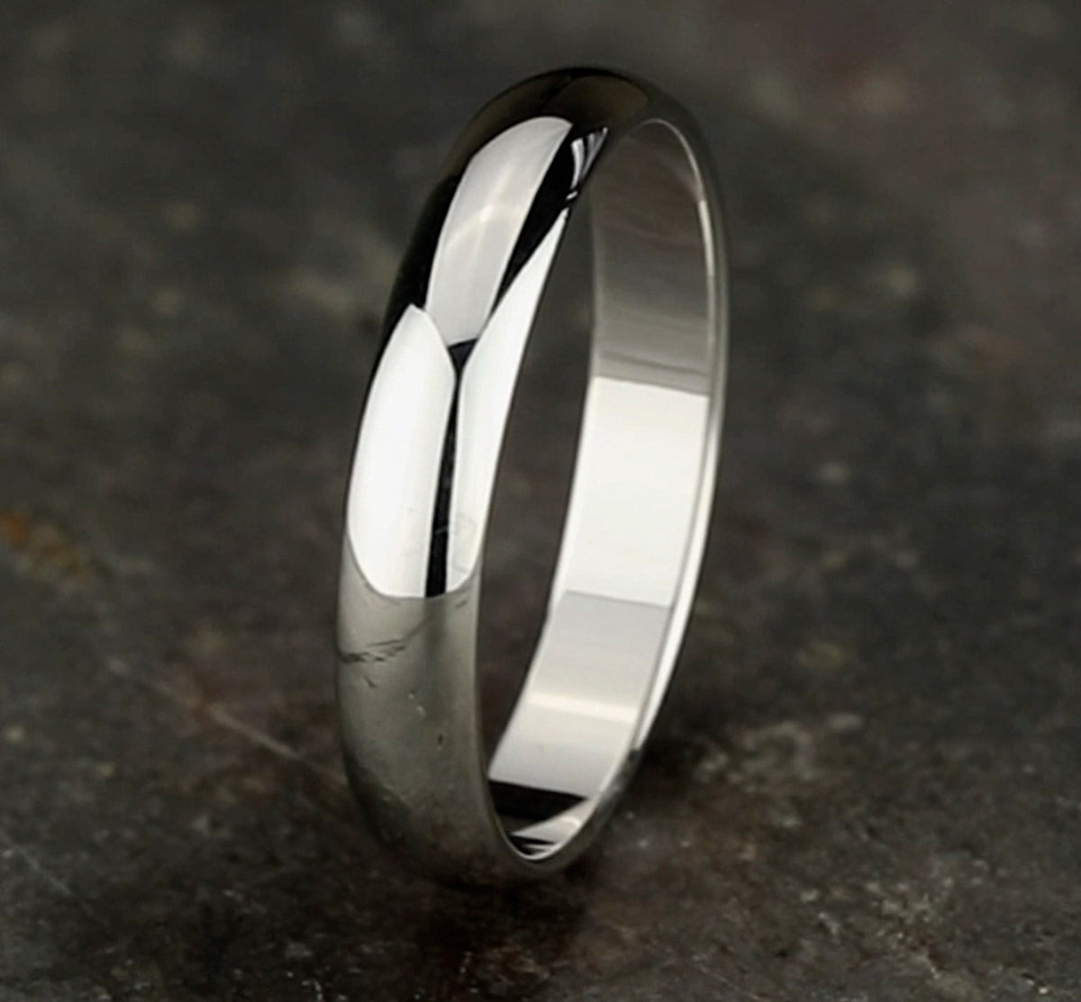 Regular Dome Classic Fit 4mm 14K White Benchmark men's wedding band