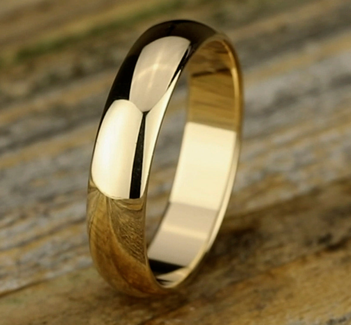 Regular Dome Classic Fit 5mm 14K Yellow Benchmark men's wedding band