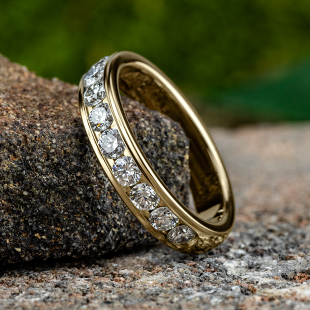 THE DEBUTANTE 4mm 14K Yellow Benchmark men's wedding band