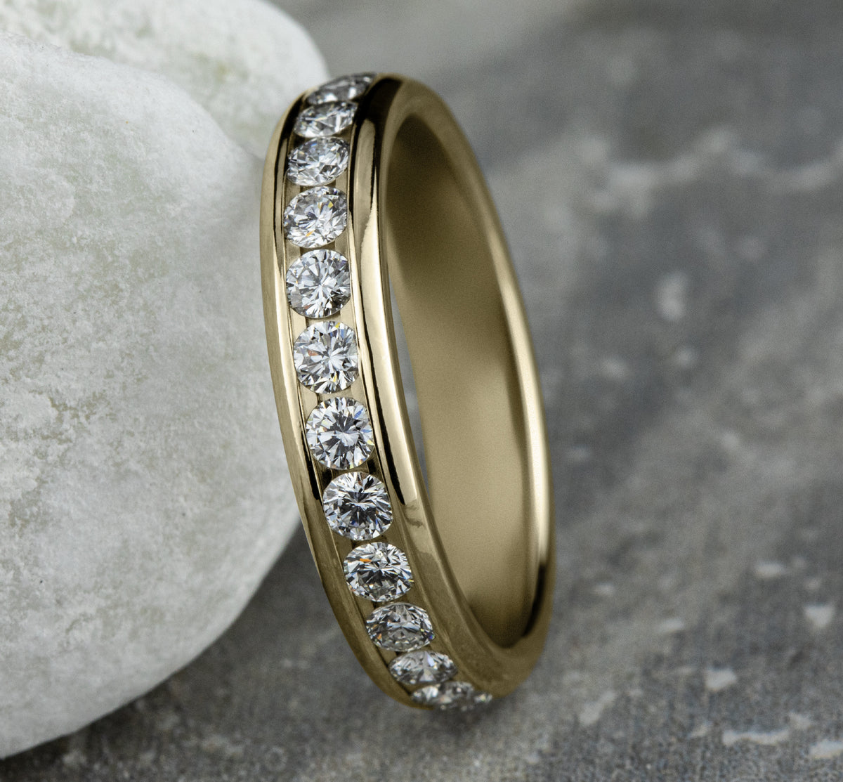 THE DAME 4mm 14K Yellow Benchmark men's wedding band