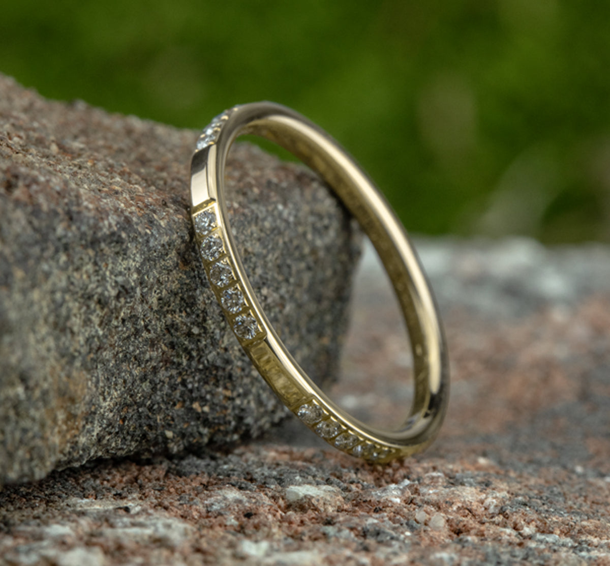 THE ENTHUSIAST 2mm 14K Yellow Benchmark men's wedding band