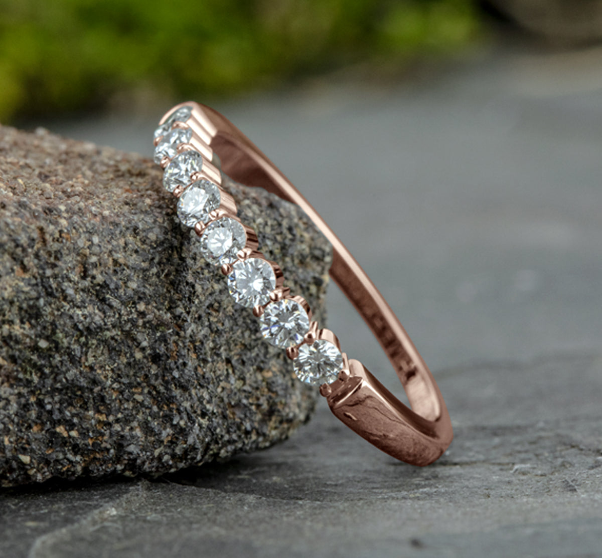 THE STUNNER 2.5mm 14K Rose Benchmark men's wedding band
