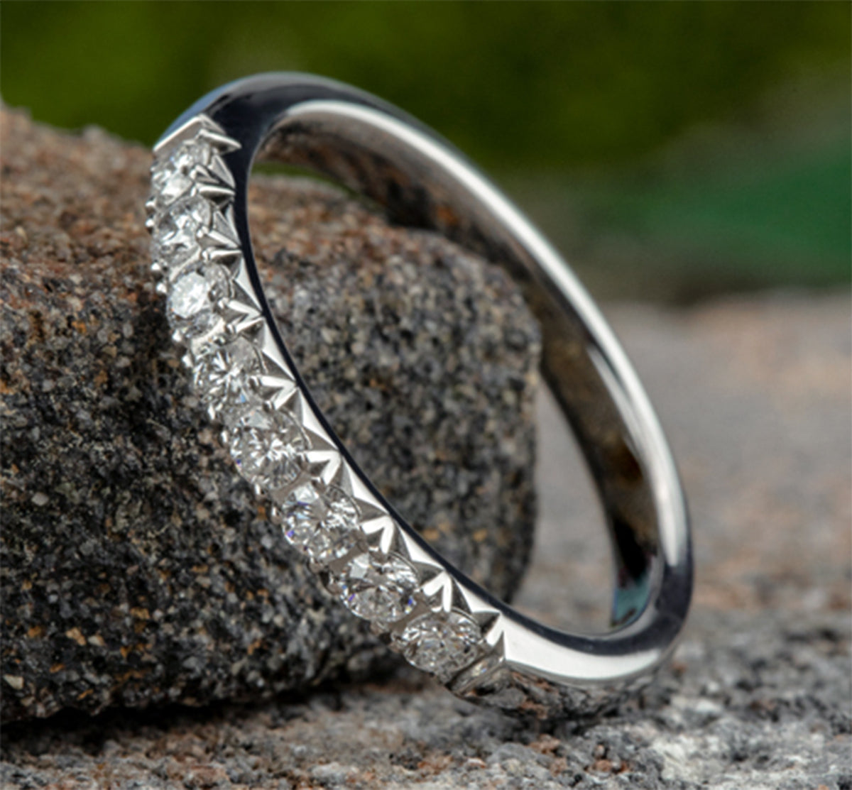 THE ALORA 2.5mm 14K White Benchmark men's wedding band