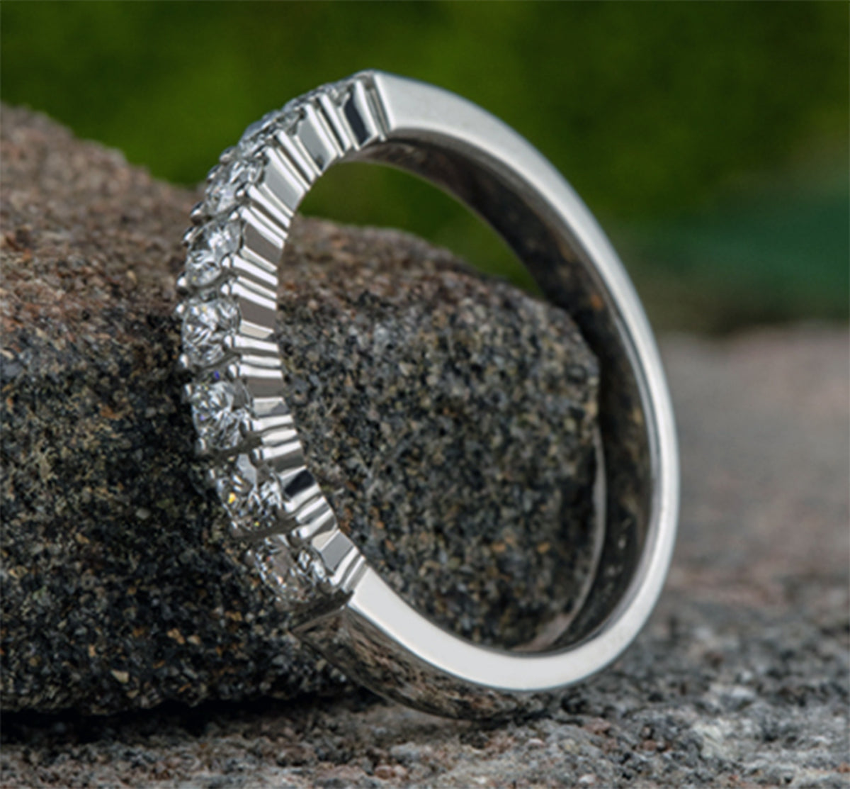 THE SANSA 2.5mm 14K White Benchmark men's wedding band