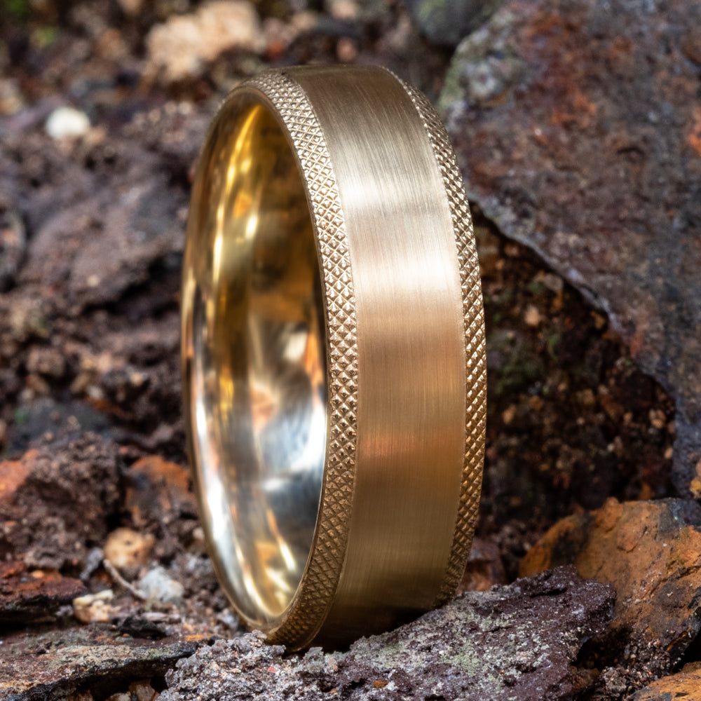 THE ROGUE 6.5mm 14K Yellow Benchmark men's wedding band