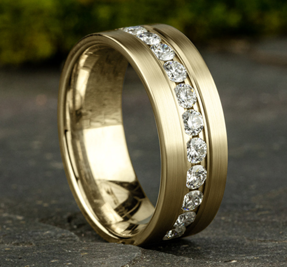 THE ARISTOCRAT 8mm 14K Yellow Benchmark men's wedding band