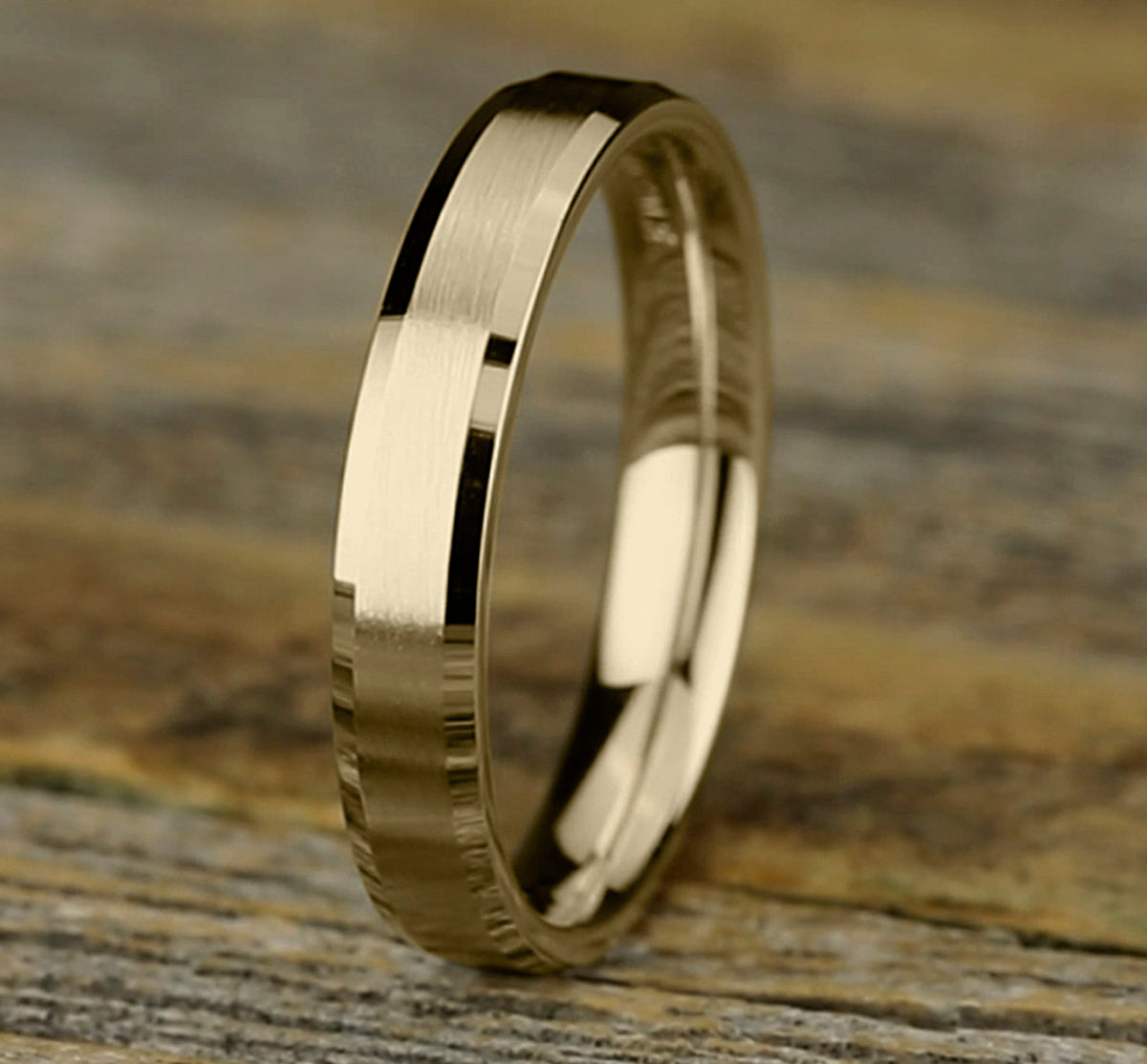 THE CHANCELLOR 4mm 14K Yellow Benchmark men's wedding band