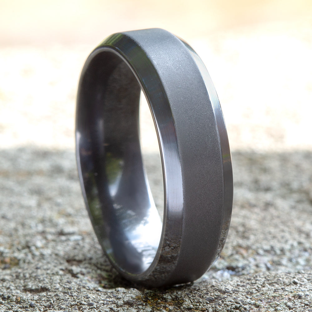 THE CHANCELLOR 7mm Tantalum Dark Benchmark men's wedding band