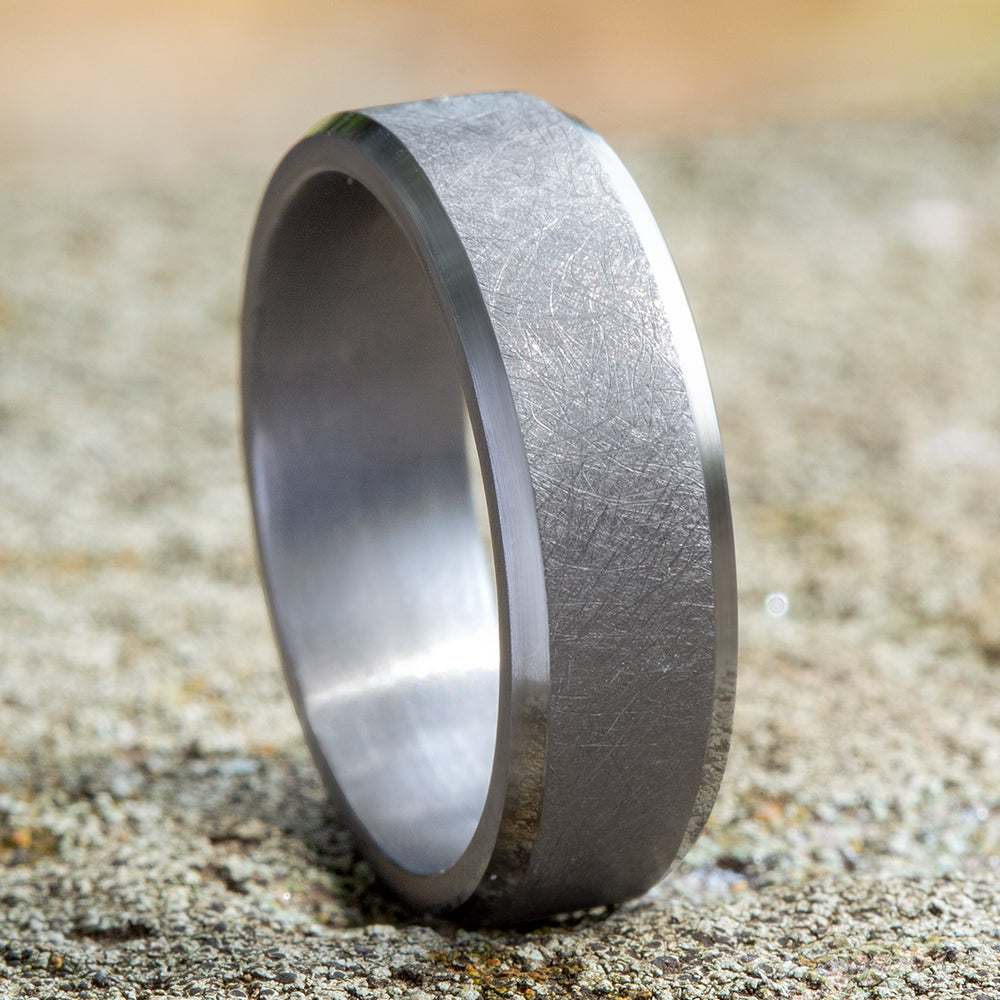 THE OFFICER 7mm Tantalum Grey Benchmark men's wedding band