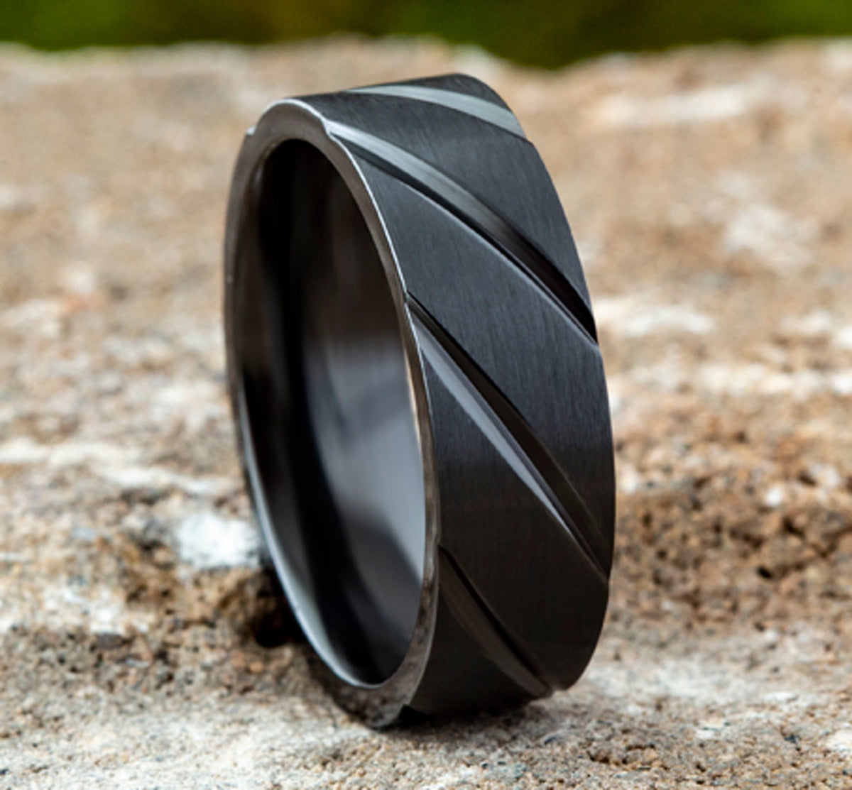 THE DAGGER 7mm Black Titanium Benchmark men's wedding band