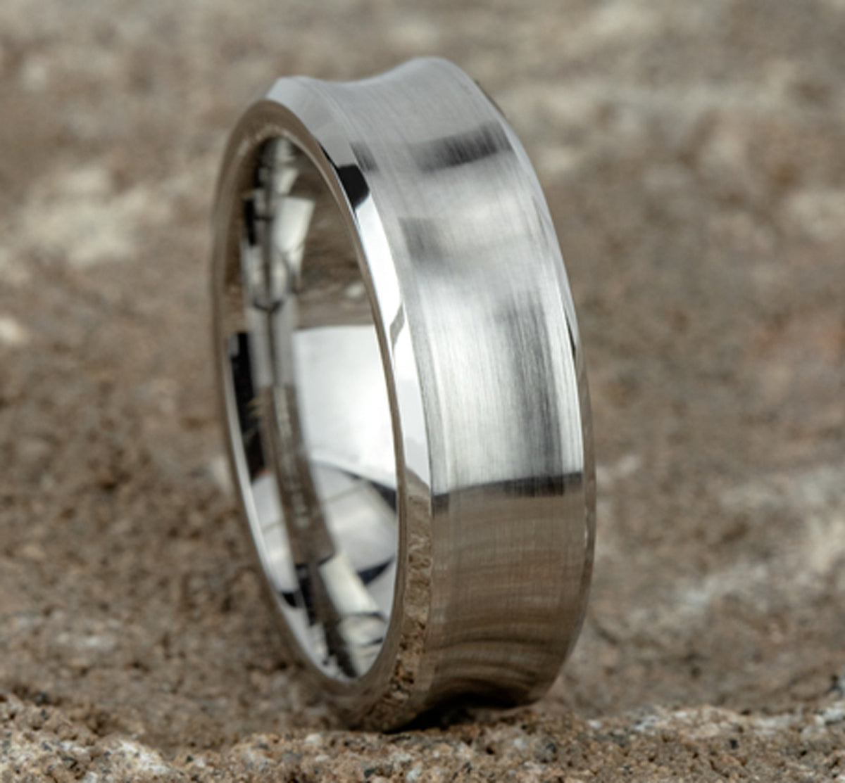 THE GROTTO 7.5mm Cobalt White Benchmark men's wedding band