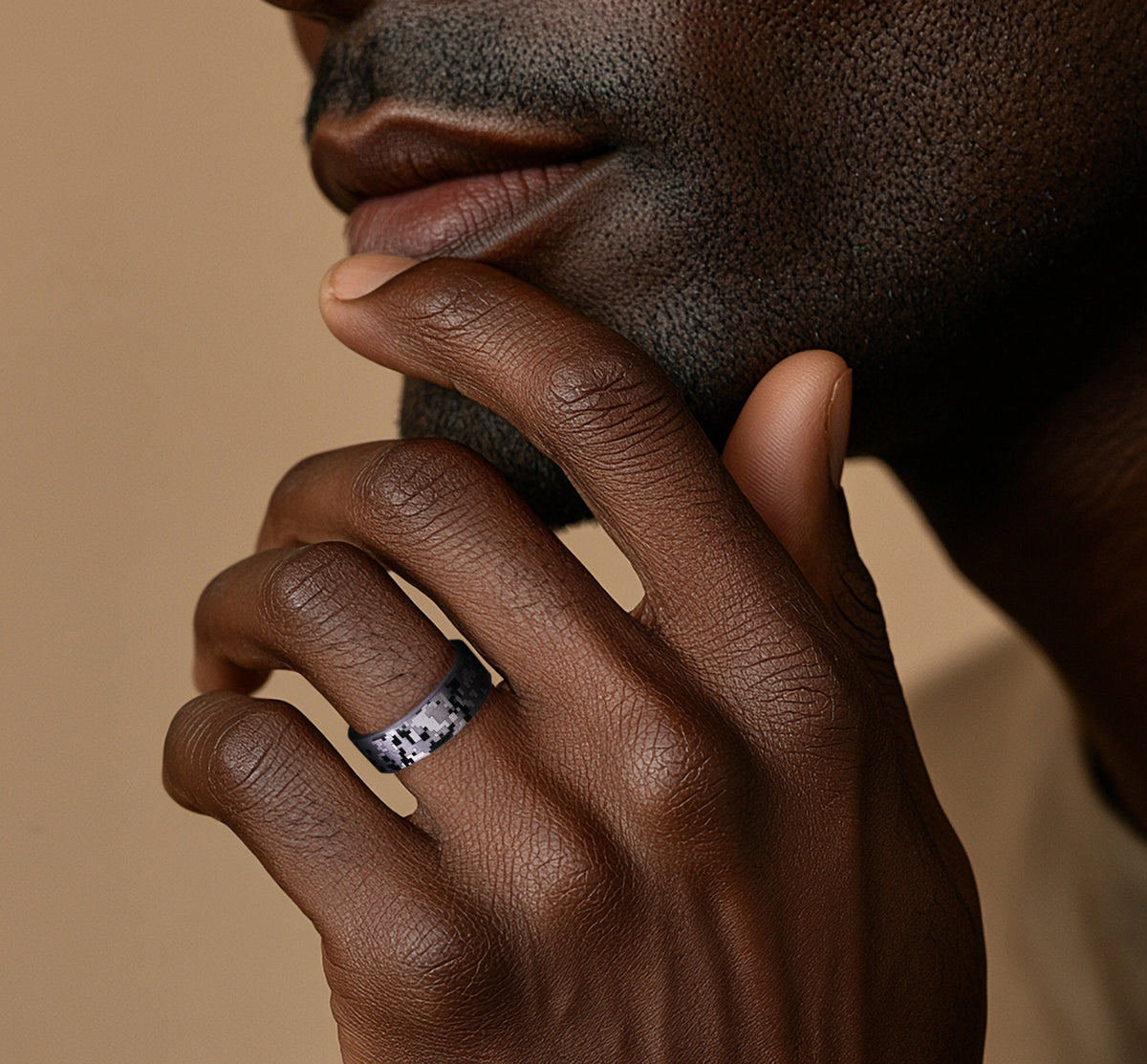THE DIGITAL CAMO 7mm Tantalum Grey Benchmark men's wedding band