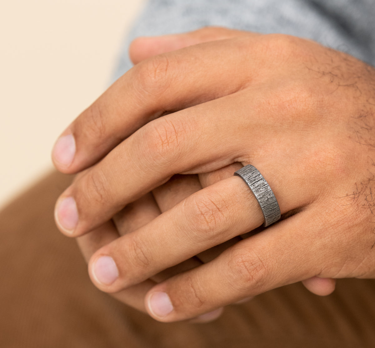 THE HAZEL 7mm Tantalum Grey Benchmark men's wedding band