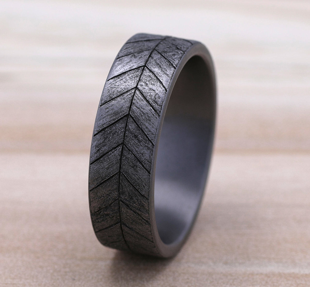 THE CHEVRON 7mm Tantalum Grey Benchmark men's wedding band