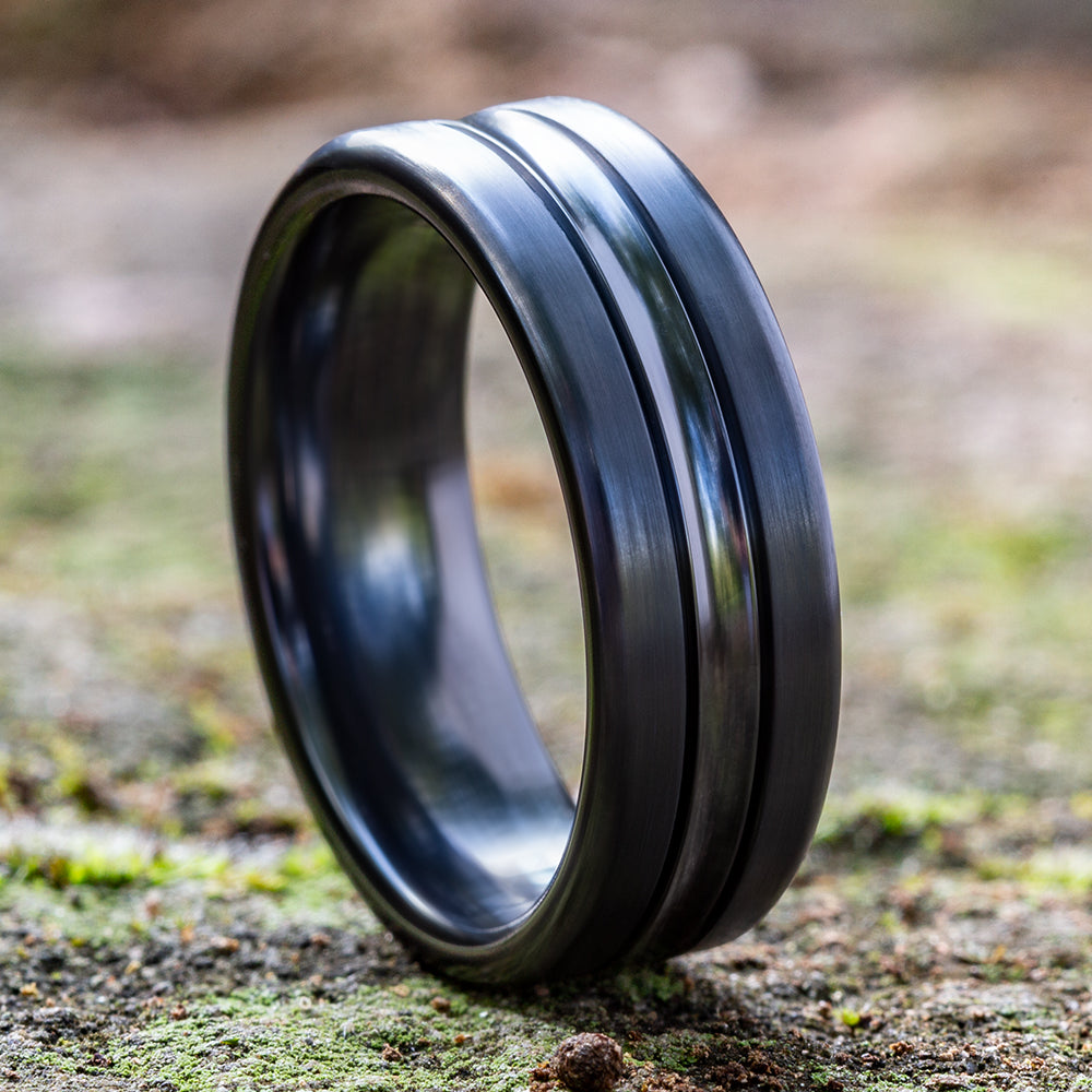 THE HARRISON 7.5mm Black Titanium Benchmark men's wedding band