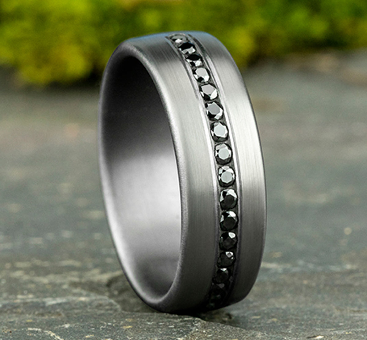 THE EDISON 7.5mm Tantalum Grey Benchmark men's wedding band