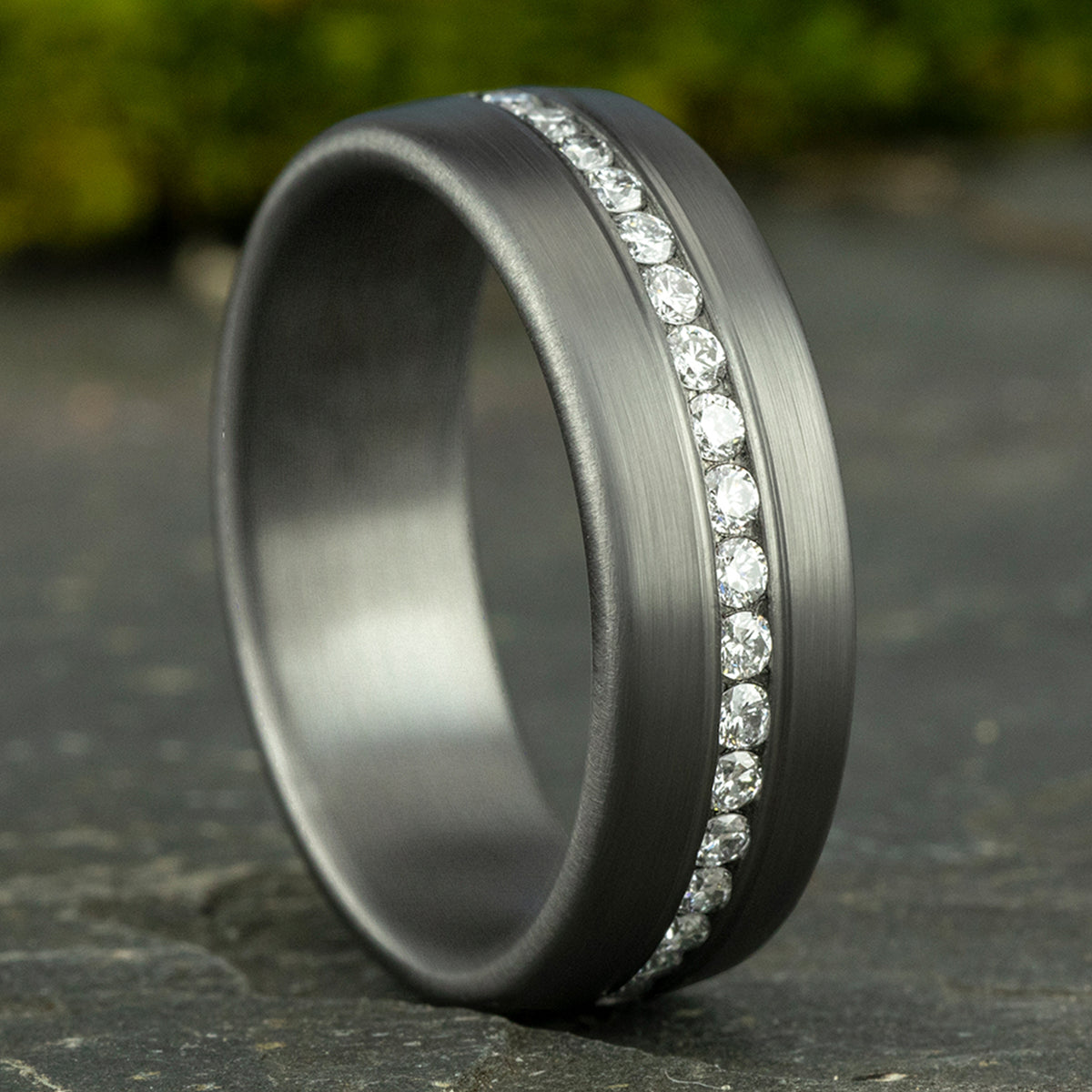 THE LINCOLN 7.5mm Tantalum Grey Benchmark men's wedding band