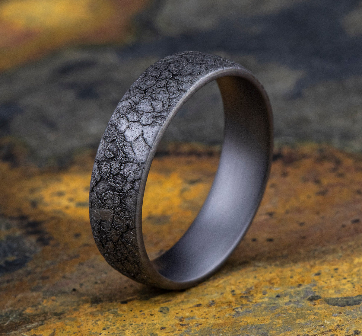 THE RUBBLE 6mm Tantalum Grey Benchmark men's wedding band