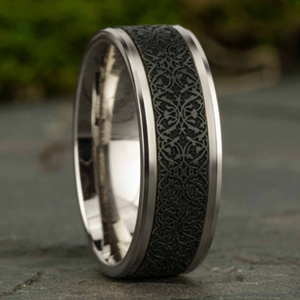 THE CONQUERER 8mm 14K White/Black Titanium Benchmark men's wedding band
