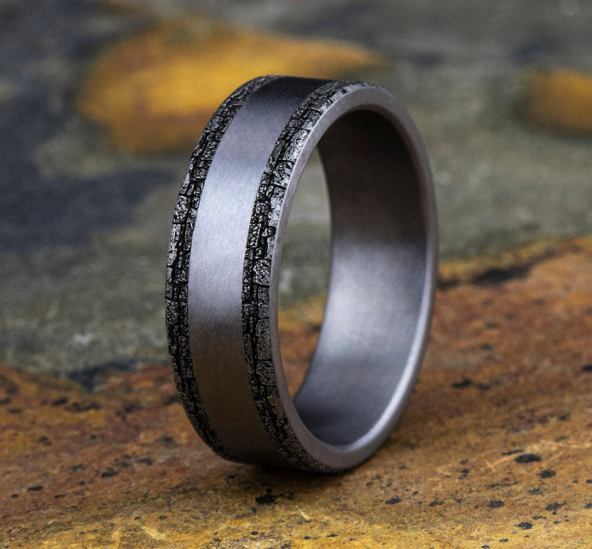THE HADRIAN 7mm Tantalum Grey Benchmark men's wedding band