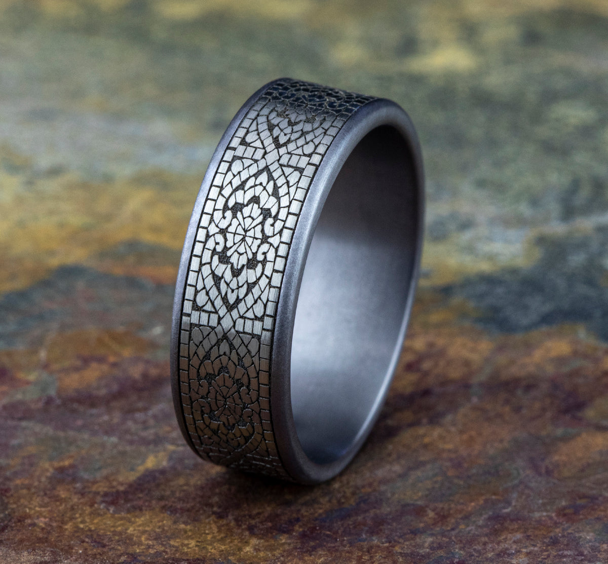 THE BURANO 7.5mm Tantalum Grey/Grey-Black Titanium Benchmark men's wedding band