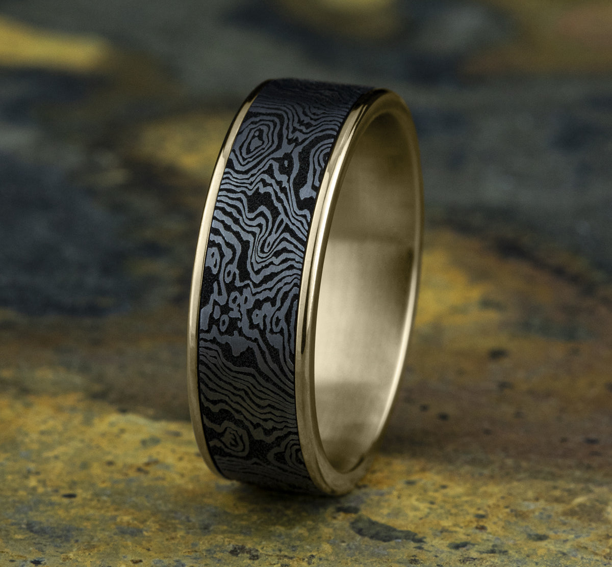THE TORSION 7.5mm 14K Yellow/Tantalum Grey Benchmark men's wedding band