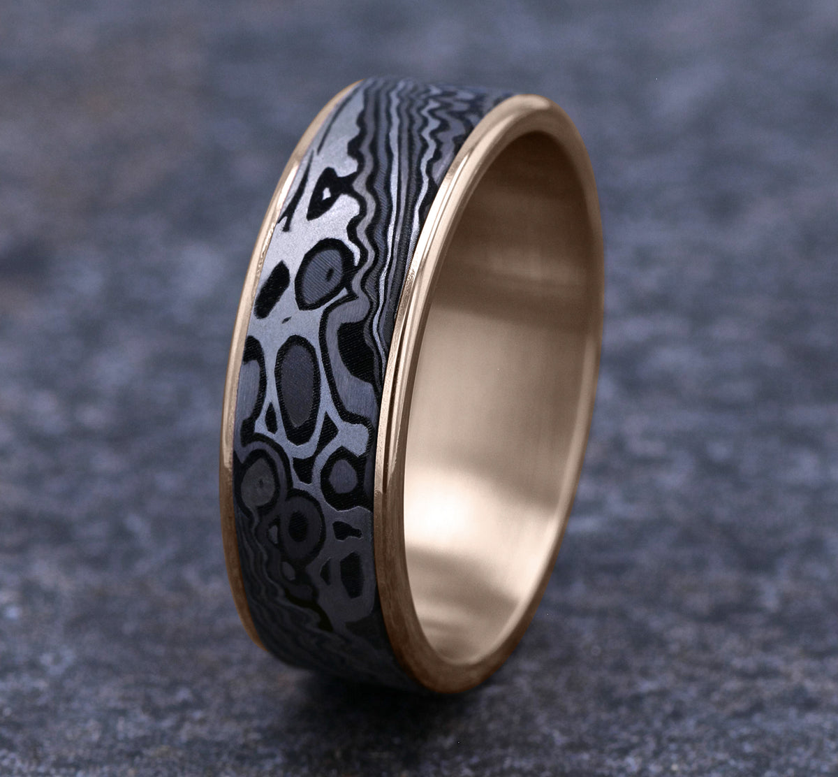 THE ACID ETCH 7.5mm 14K Rose/Tantalum Grey Benchmark men's wedding band