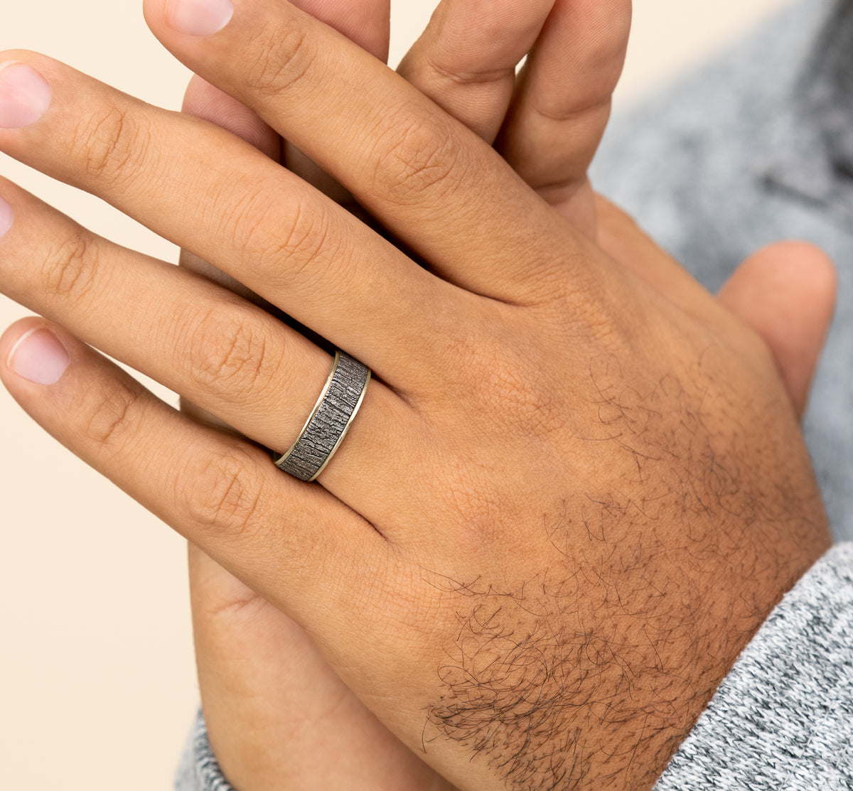 THE HAZEL 7.5mm 14K Yellow/Tantalum Grey Benchmark men's wedding band