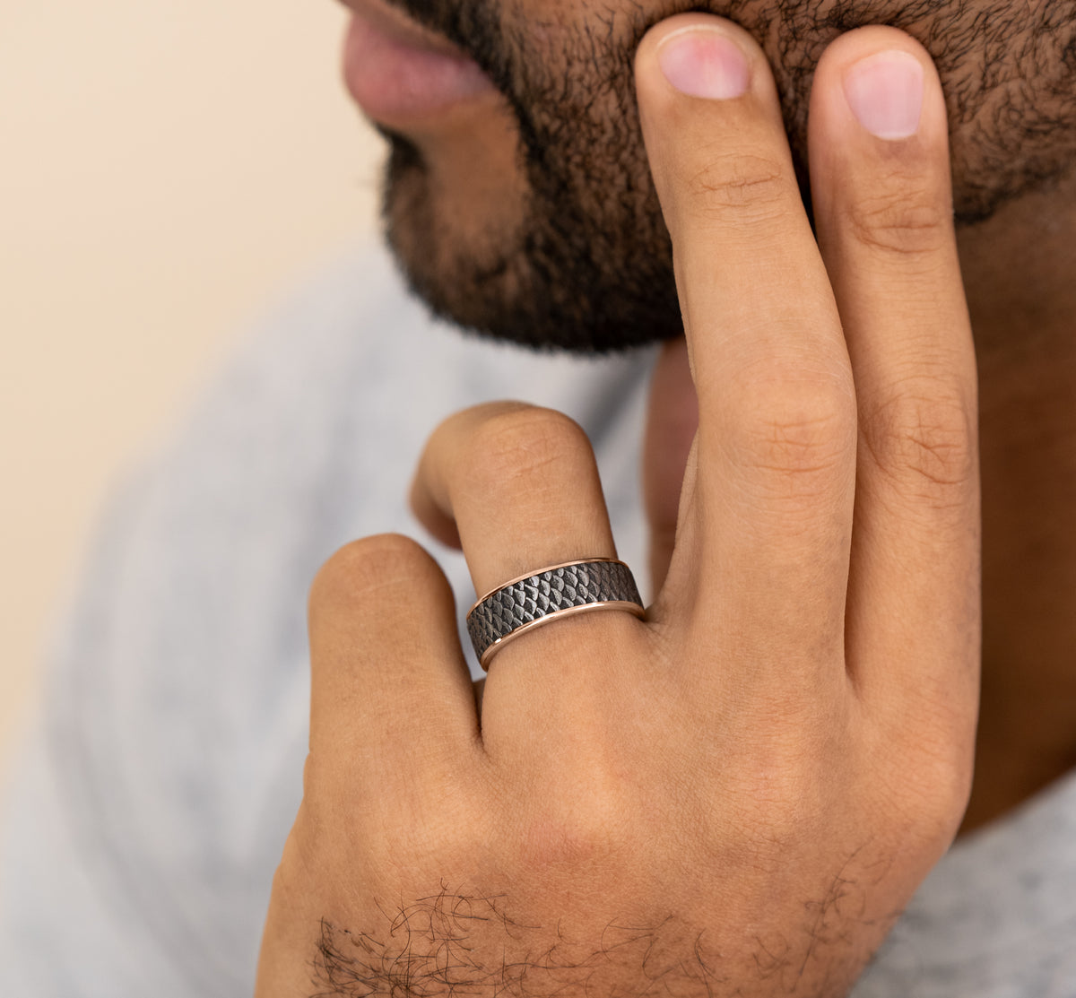 THE ANGLER 7.5mm 14K Rose/Tantalum Grey Benchmark men's wedding band