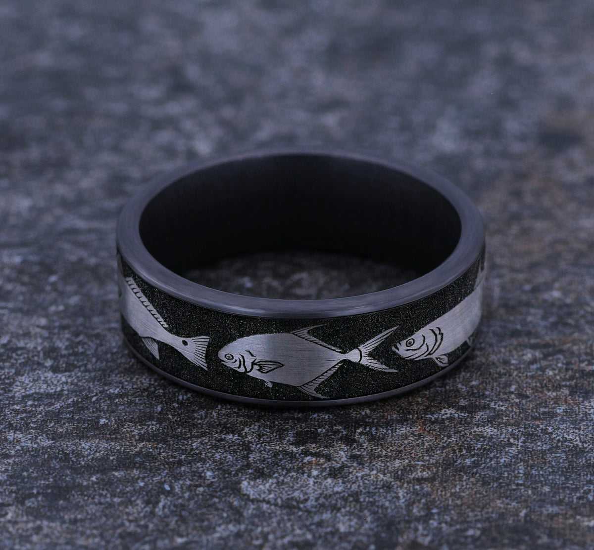 THE SKIFF 7.5mm Tantalum Grey/Grey-Black Titanium Benchmark men's wedding band