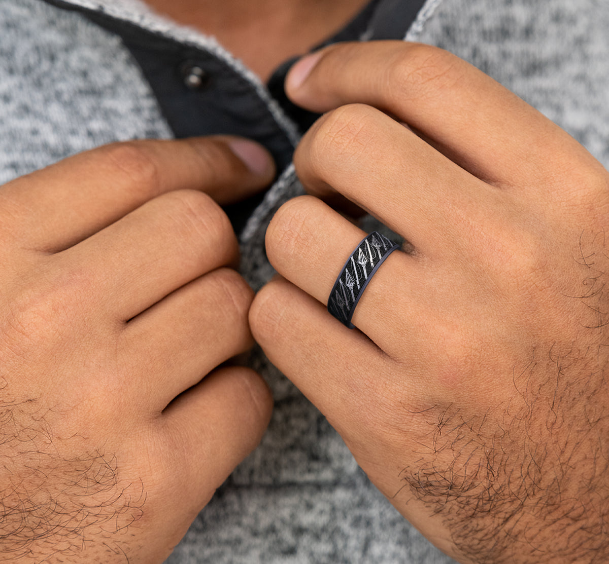 THE BROADHEAD 7.5mm Tantalum Grey/Grey-Black Titanium Benchmark men's wedding band
