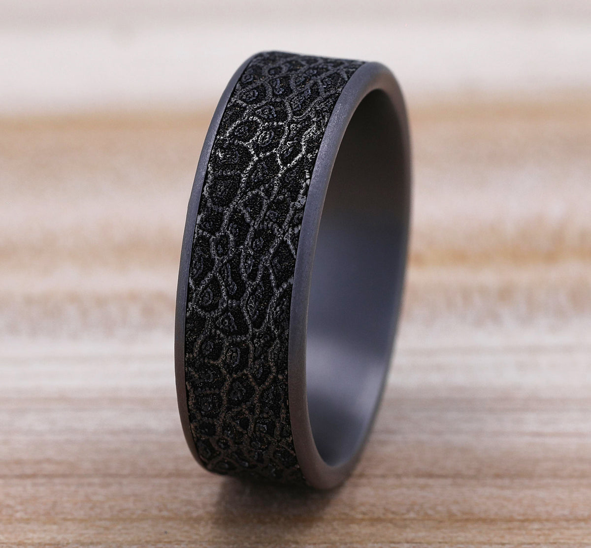 THE CORAL 7.5mm Tantalum Grey/Grey-Black Titanium Benchmark men's wedding band