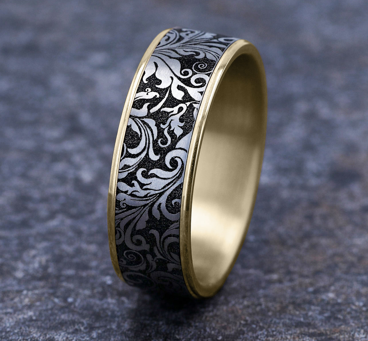 THE VINE 7.5mm 14K Yellow/Grey-Black Titanium Benchmark men's wedding band