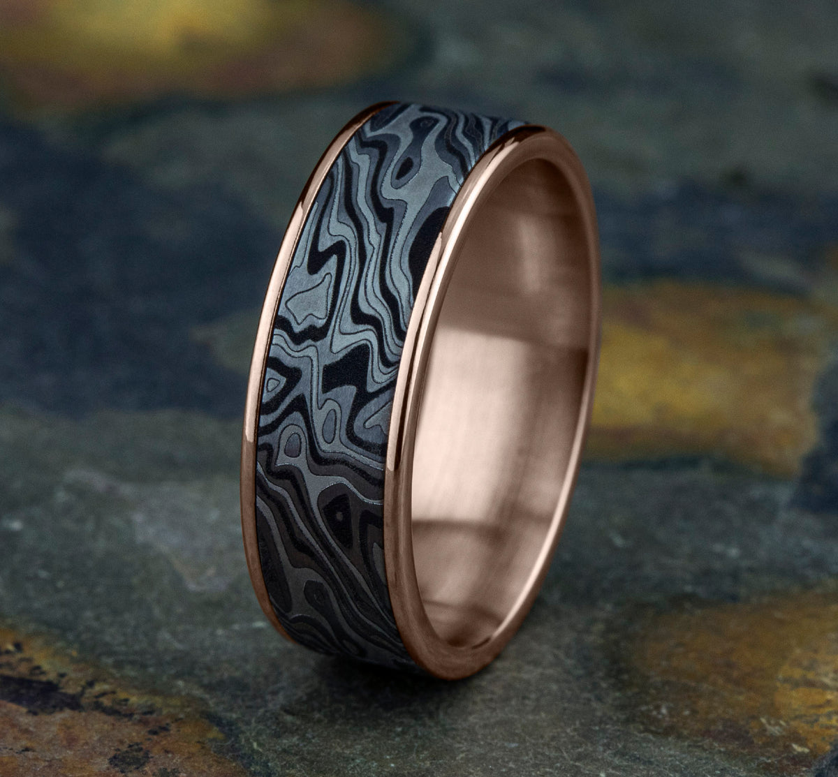 THE SWITCH 7.5mm 14K Rose/Tantalum Grey Benchmark men's wedding band