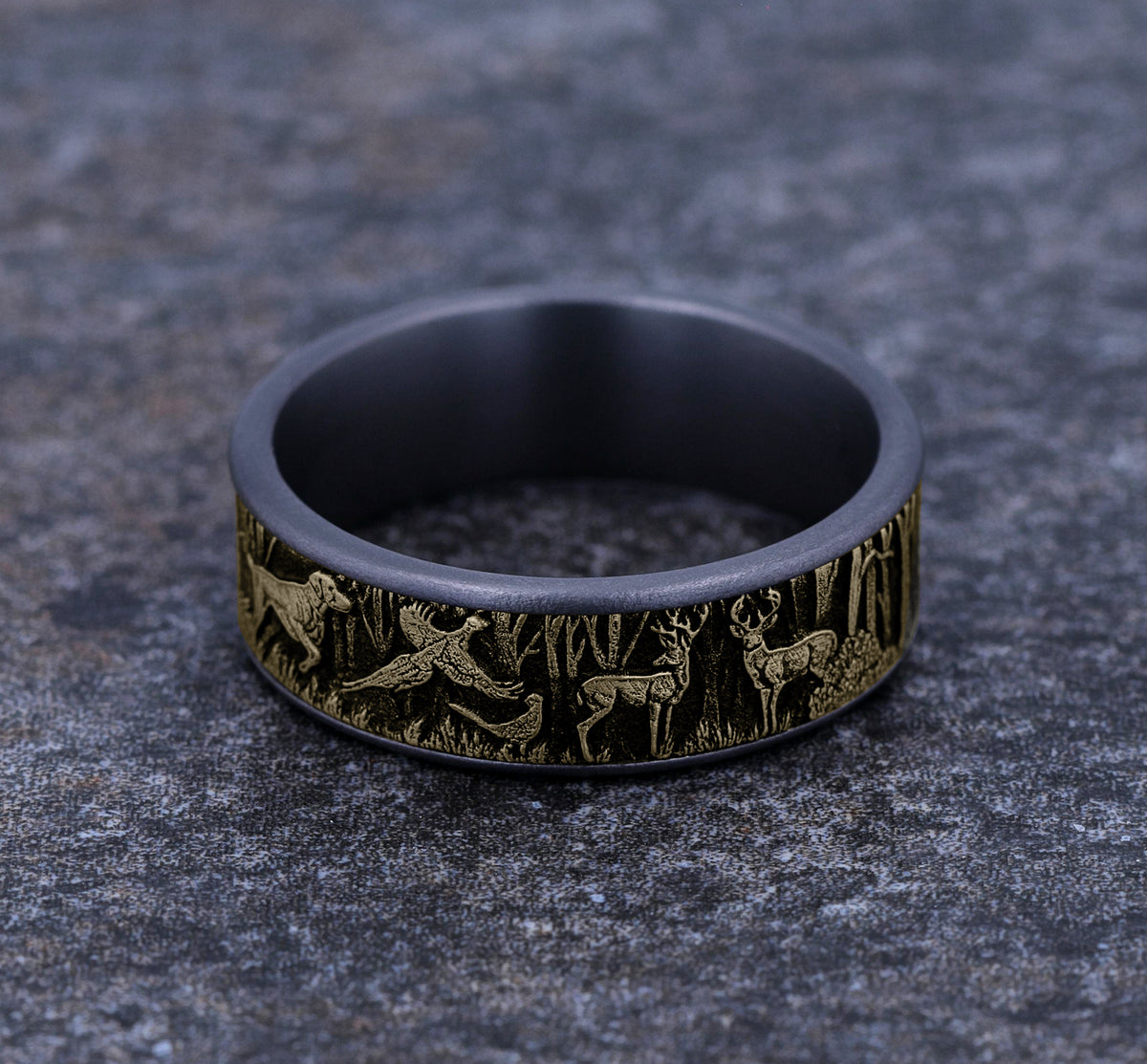 THE HUNTSMAN 7.5mm Tantalum Grey/14K Yellow Benchmark men's wedding band