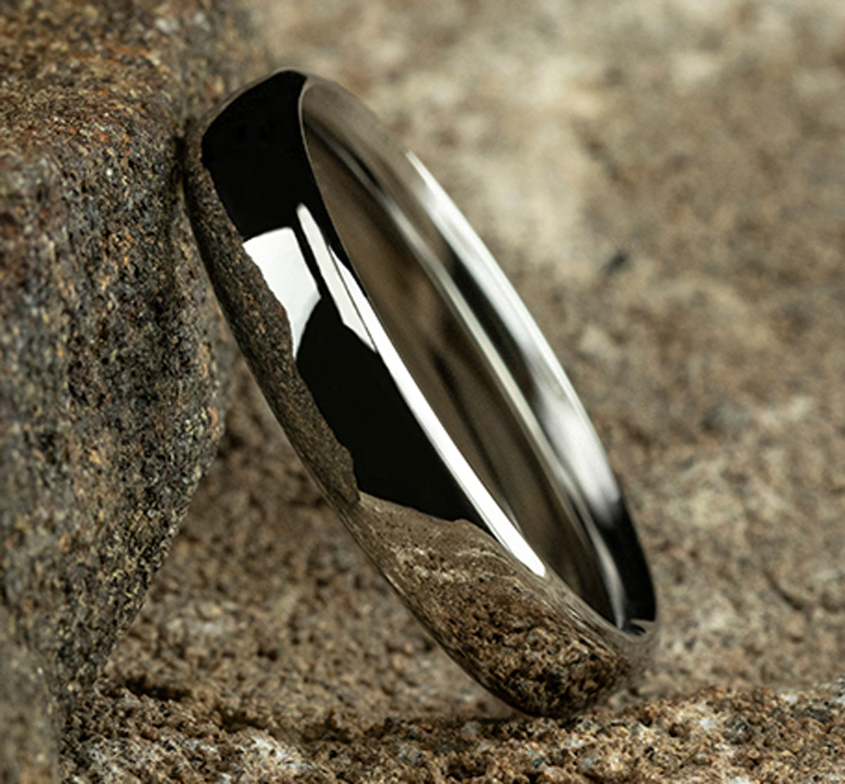 ® 4.5mm Cobalt White Benchmark men's wedding band