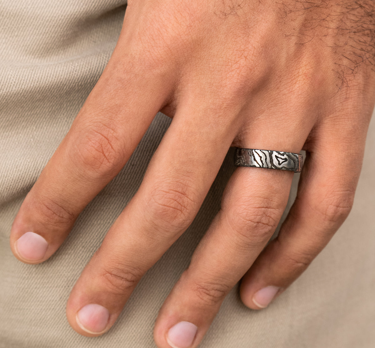 THE EXPLORER 6.5mm Grey/Black Titanium Benchmark men's wedding band